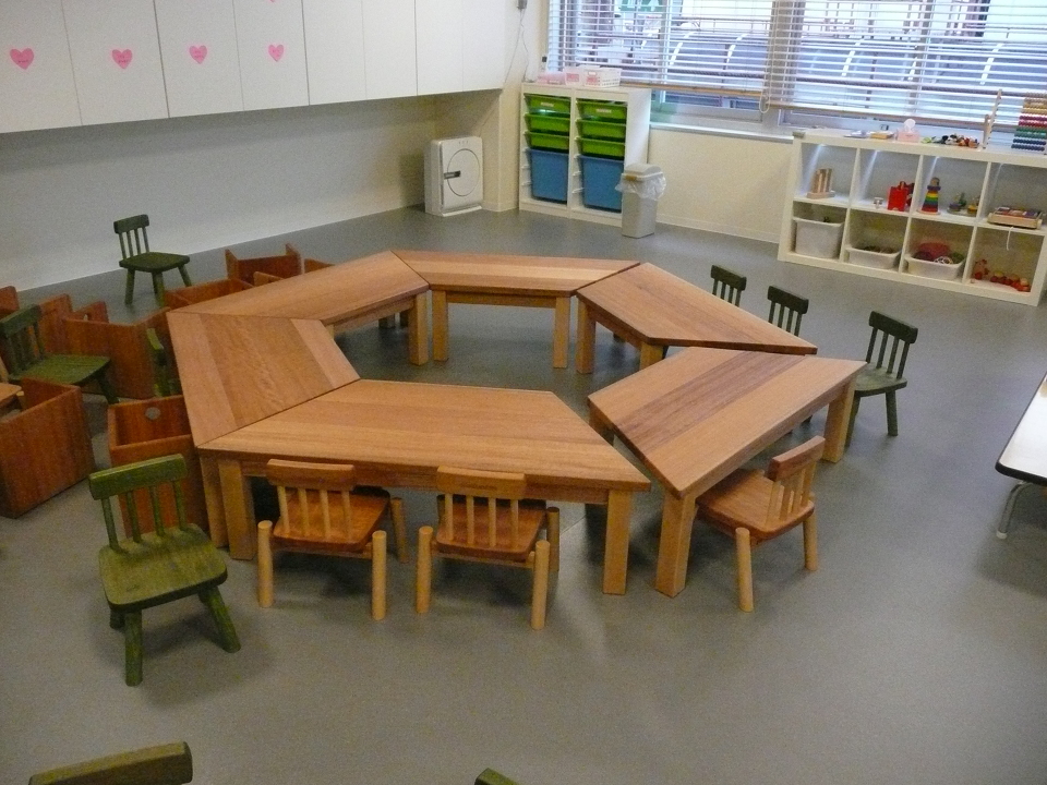 無垢材の幼稚園・保育園家具 無垢材の幼稚園・保育園家具